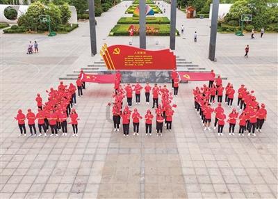 山东高速以惊人胜利迈向季后赛,门票争夺中拥有优势